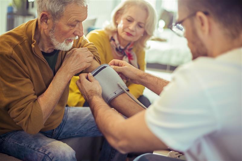 5 Tips For Caring For Your Aging Parents Simply Medical Blog